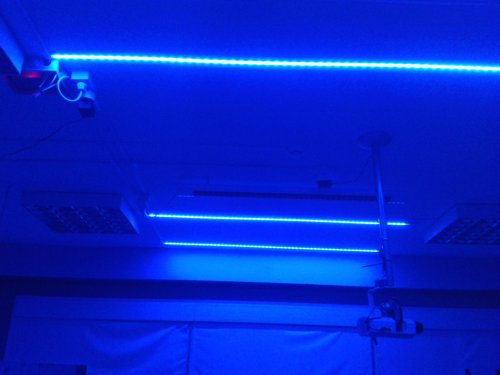 Luminaria LED RGB 2000x17,4x16mm 28,8w 12vCC